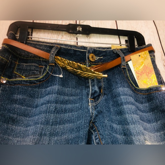 South Pole Stretch Juniors Size 5 Cuffed Denim Capris Feather Pocket Design - Picture 8 of 12